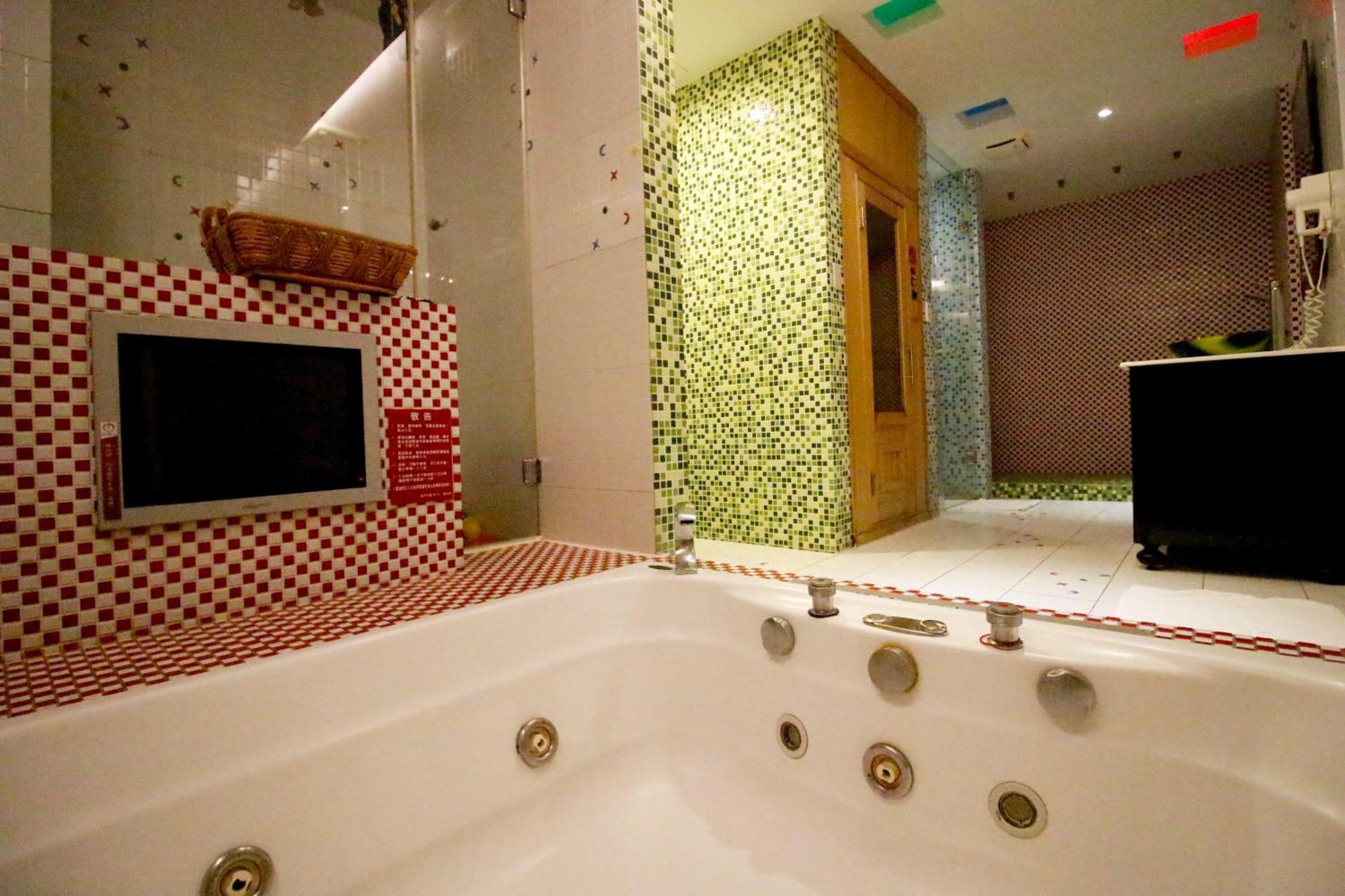 Cd Motel Hsinchu City Exterior photo